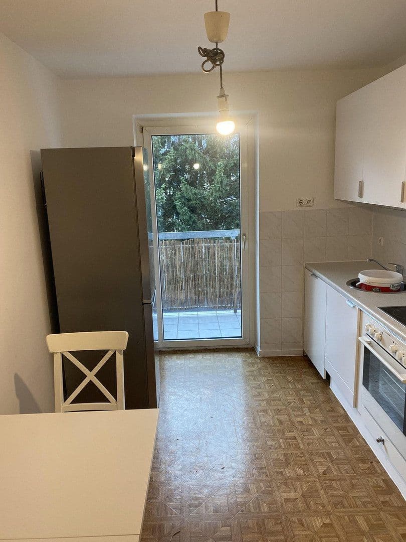 Prenájom bytu 2-izbový 46 m², München, Bavorsko Prenájom bytu 2-izbový 46 m², München, Bavorsko