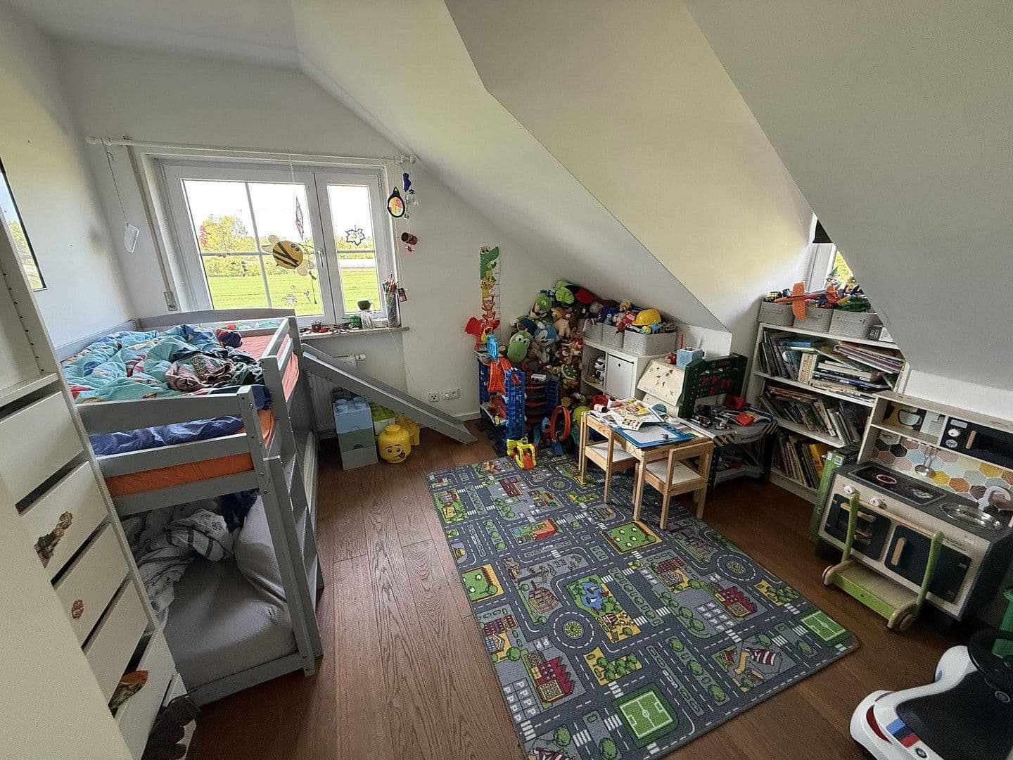 Predaj bytu 4-izbový 118 m², Gröbenzell, Bavorsko Predaj bytu 4-izbový 118 m², Gröbenzell, Bavorsko