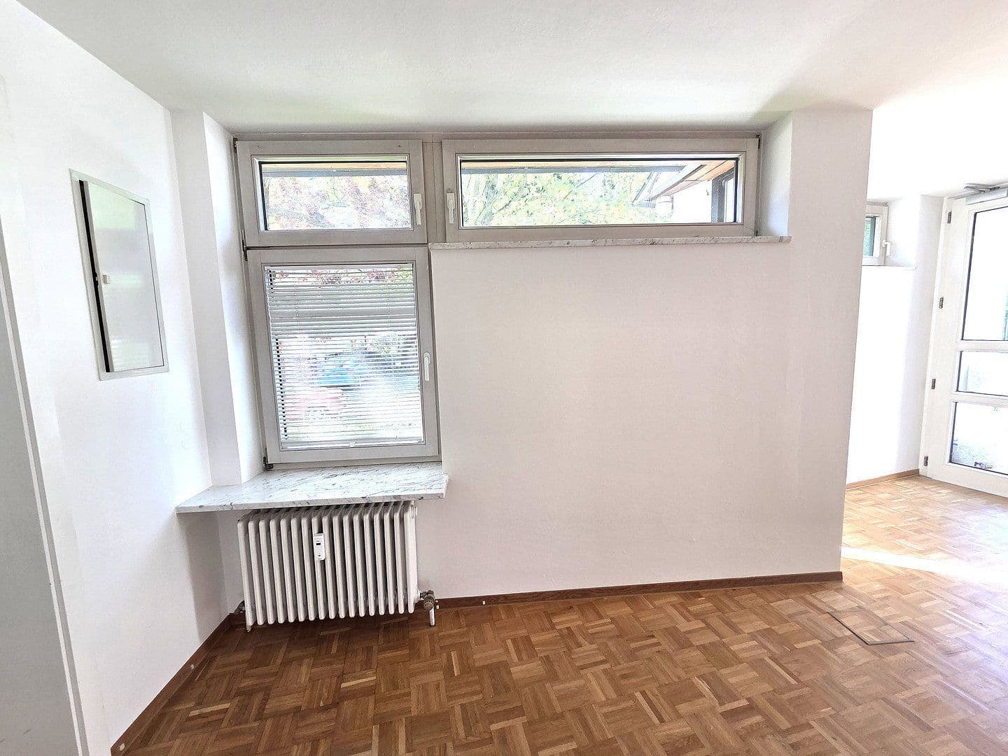 Prenájom bytu 2-izbový 96 m², Stetter Weg 11, Filderstadt, Bádensko-Wurttembersko Prenájom bytu 2-izbový 96 m², Stetter Weg 11, Filderstadt, Bádensko-Wurttembersko
