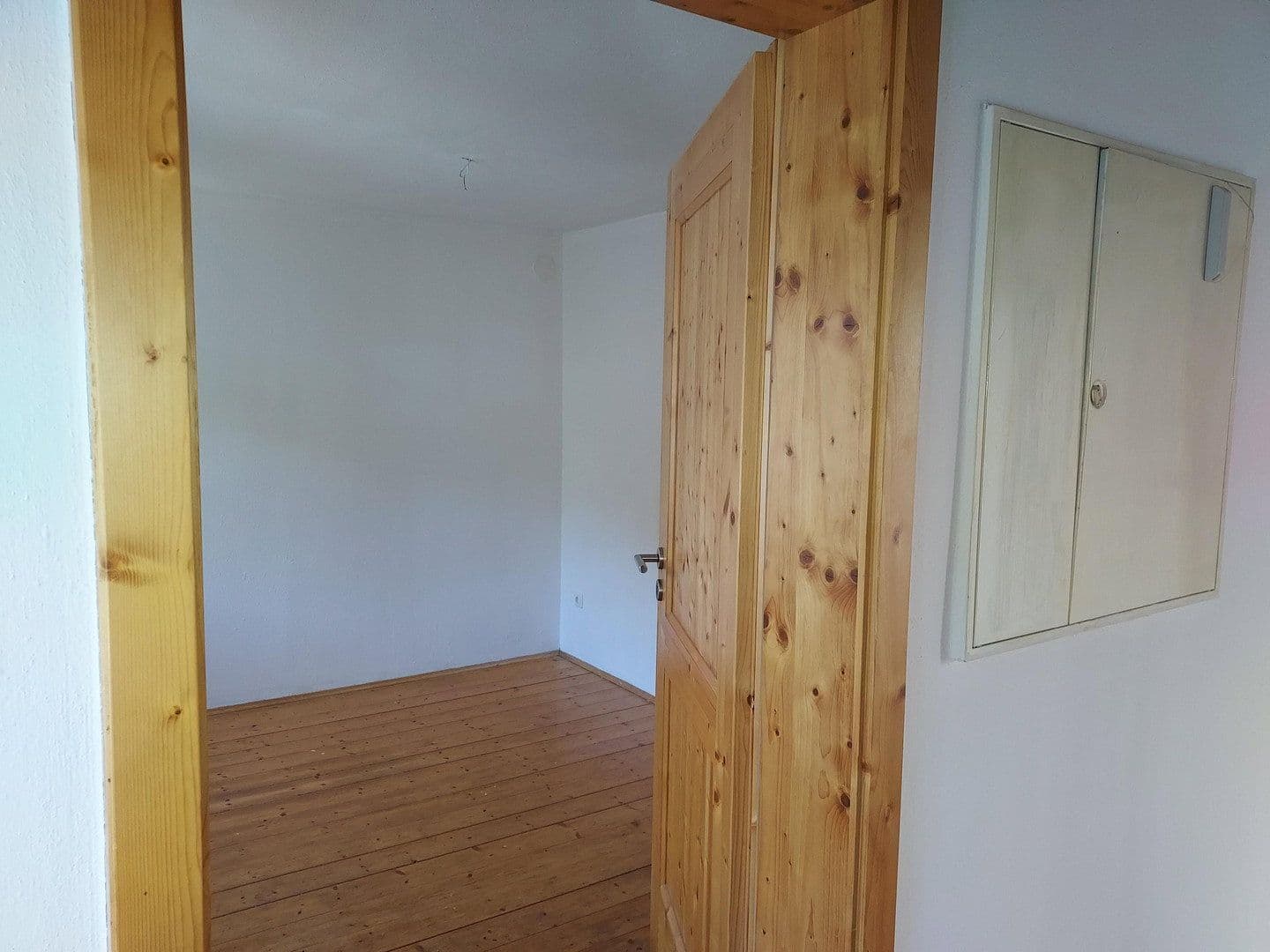 Predaj domu 155 m², pozemek 307 m², St.-Veiter-Str. 25, Neumarkt-St. Veit, Bavorsko Predaj domu 155 m², pozemek 307 m², St.-Veiter-Str. 25, Neumarkt-St. Veit, Bavorsko