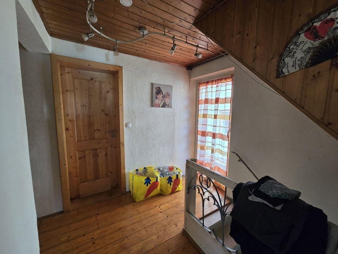 Predaj domu 155 m², pozemek 307 m², St.-Veiter-Str. 25, Neumarkt-St. Veit, Bavorsko Predaj domu 155 m², pozemek 307 m², St.-Veiter-Str. 25, Neumarkt-St. Veit, Bavorsko