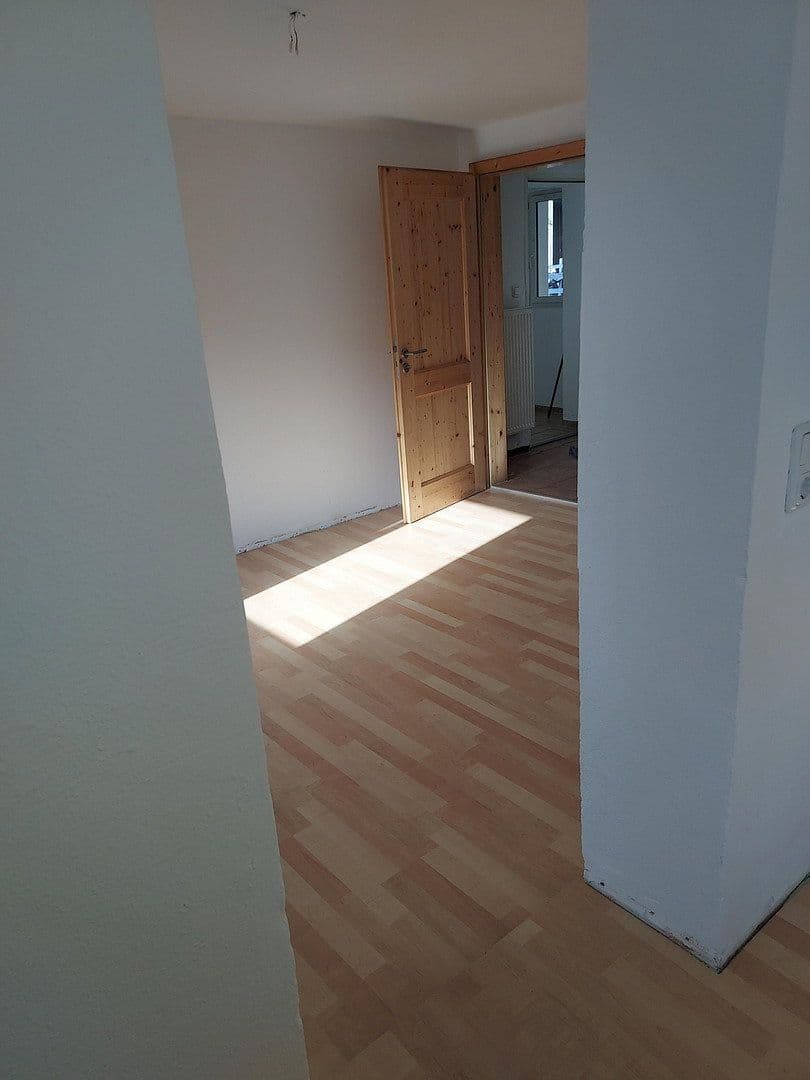Predaj domu 155 m², pozemek 307 m², St.-Veiter-Str. 25, Neumarkt-St. Veit, Bavorsko Predaj domu 155 m², pozemek 307 m², St.-Veiter-Str. 25, Neumarkt-St. Veit, Bavorsko