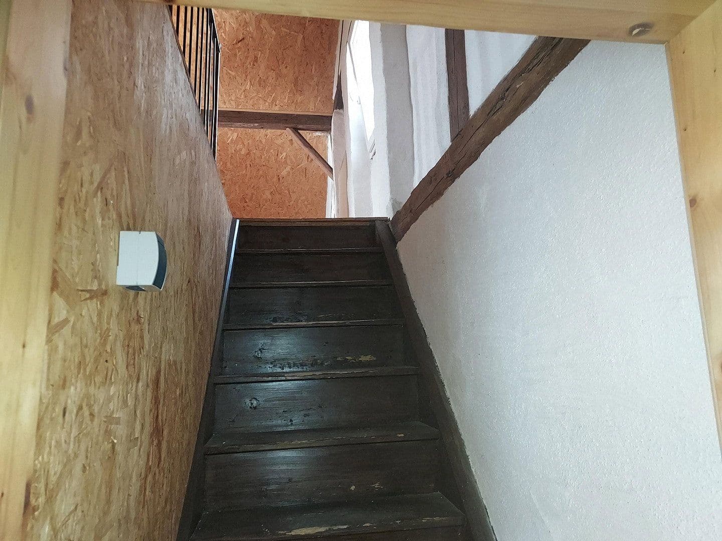 Predaj domu 155 m², pozemek 307 m², St.-Veiter-Str. 25, Neumarkt-St. Veit, Bavorsko Predaj domu 155 m², pozemek 307 m², St.-Veiter-Str. 25, Neumarkt-St. Veit, Bavorsko