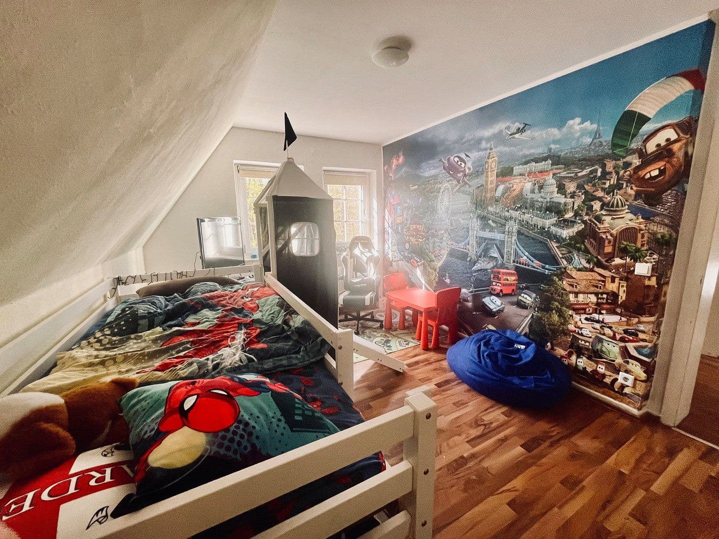 Predaj domu 79 m², pozemek 366 m², Gelsenkirchen, Severné Porýnie - Westfálsko Predaj domu 79 m², pozemek 366 m², Gelsenkirchen, Severné Porýnie - Westfálsko