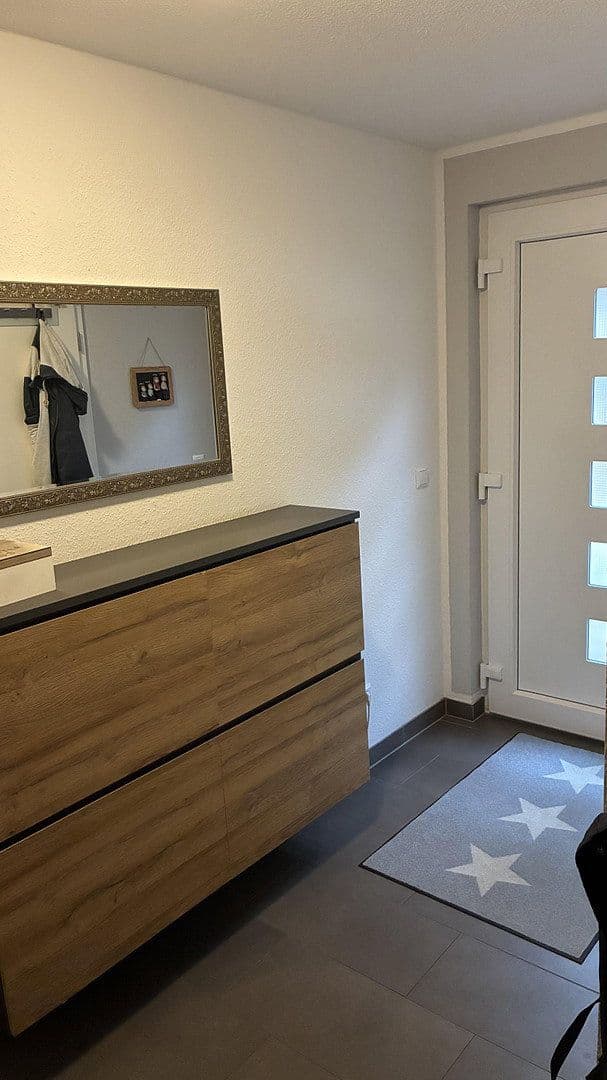 Predaj domu 153 m², pozemek 239 m², Rastatt, Bádensko-Wurttembersko Predaj domu 153 m², pozemek 239 m², Rastatt, Bádensko-Wurttembersko