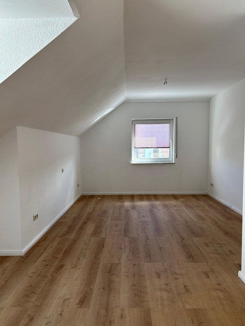 Predaj bytu 5-izbový 148 m², Trier, Porýnie-Falcko Predaj bytu 5-izbový 148 m², Trier, Porýnie-Falcko