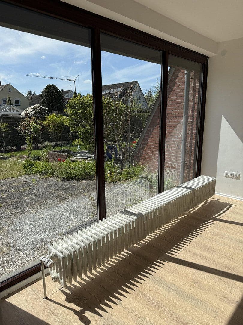 Predaj domu 99 m², pozemek 168 m², Delmenhorst, Dolné Sasko Predaj domu 99 m², pozemek 168 m², Delmenhorst, Dolné Sasko