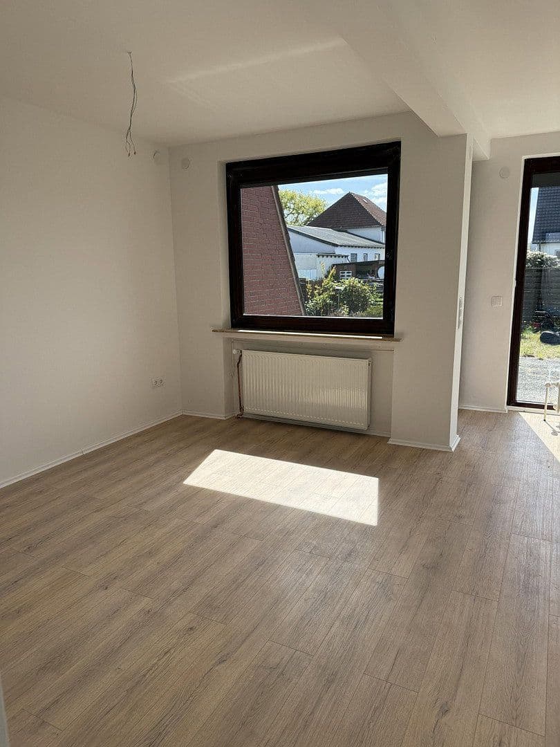 Predaj domu 99 m², pozemek 168 m², Delmenhorst, Dolné Sasko Predaj domu 99 m², pozemek 168 m², Delmenhorst, Dolné Sasko