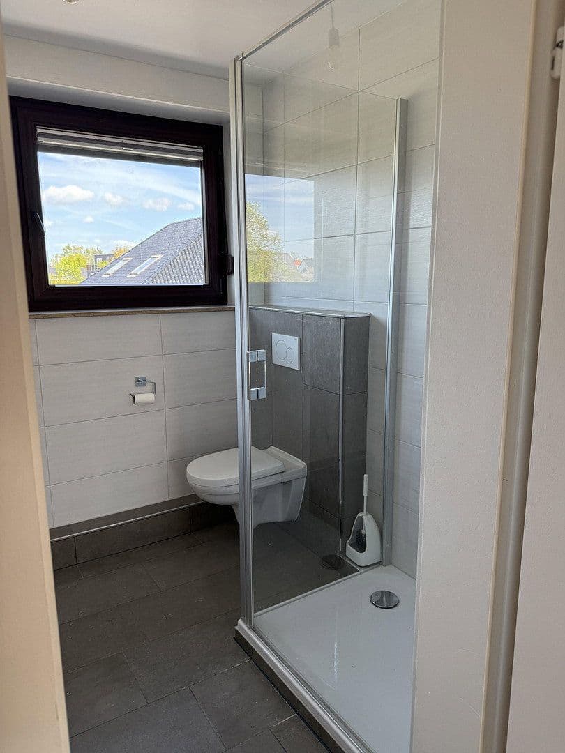 Predaj domu 99 m², pozemek 168 m², Delmenhorst, Dolné Sasko Predaj domu 99 m², pozemek 168 m², Delmenhorst, Dolné Sasko