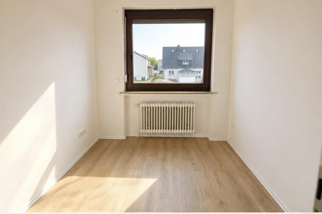 Predaj domu 99 m², pozemek 168 m², Delmenhorst, Dolné Sasko Predaj domu 99 m², pozemek 168 m², Delmenhorst, Dolné Sasko