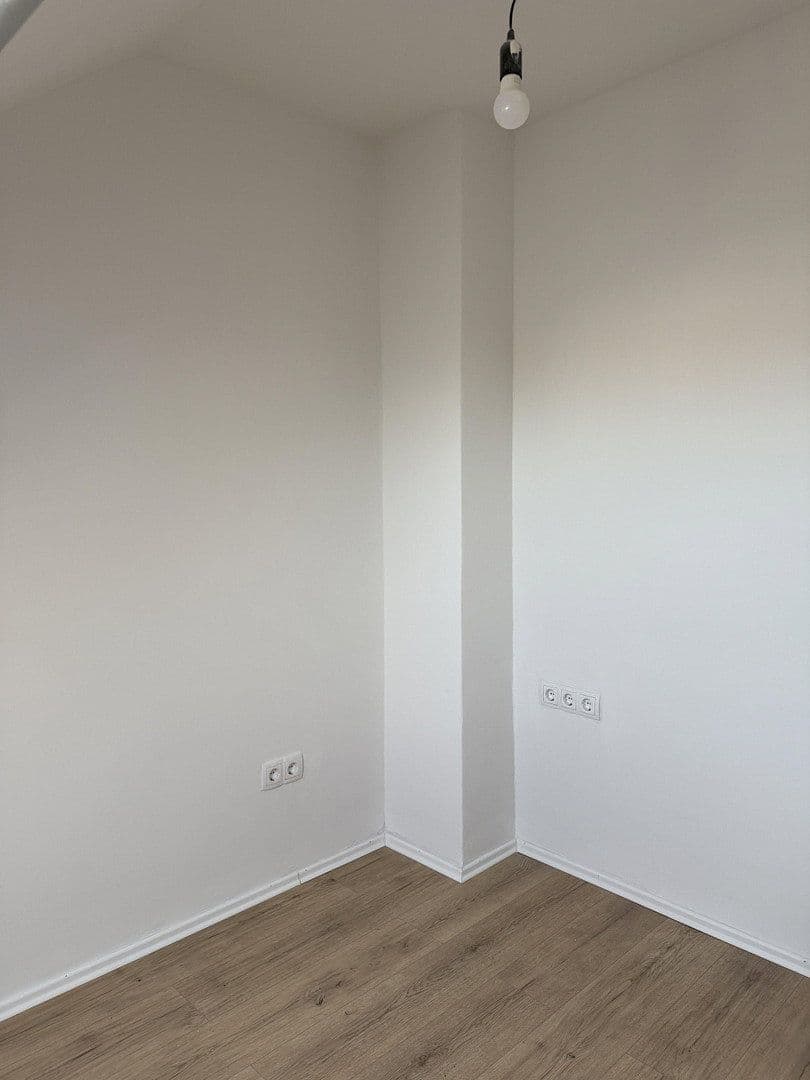 Predaj domu 99 m², pozemek 168 m², Delmenhorst, Dolné Sasko Predaj domu 99 m², pozemek 168 m², Delmenhorst, Dolné Sasko