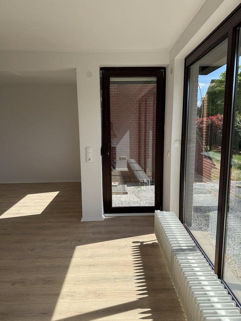 Predaj domu 99 m², pozemek 168 m², Delmenhorst, Dolné Sasko Predaj domu 99 m², pozemek 168 m², Delmenhorst, Dolné Sasko