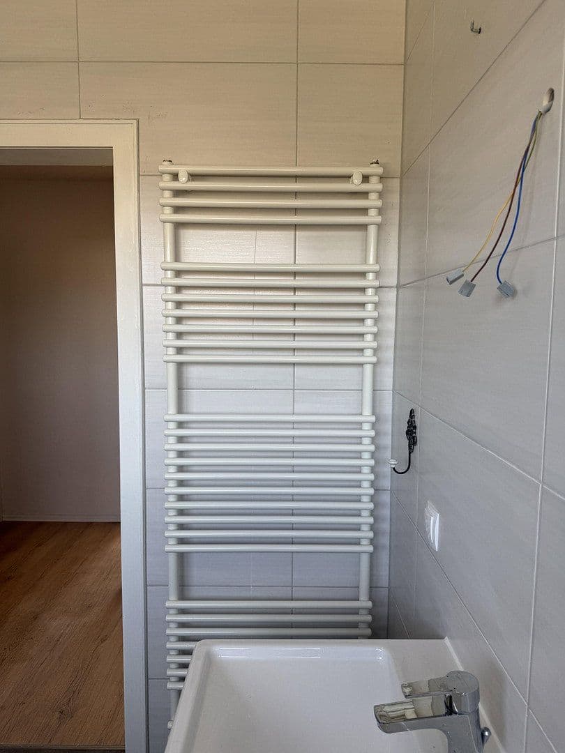 Predaj domu 99 m², pozemek 168 m², Delmenhorst, Dolné Sasko Predaj domu 99 m², pozemek 168 m², Delmenhorst, Dolné Sasko