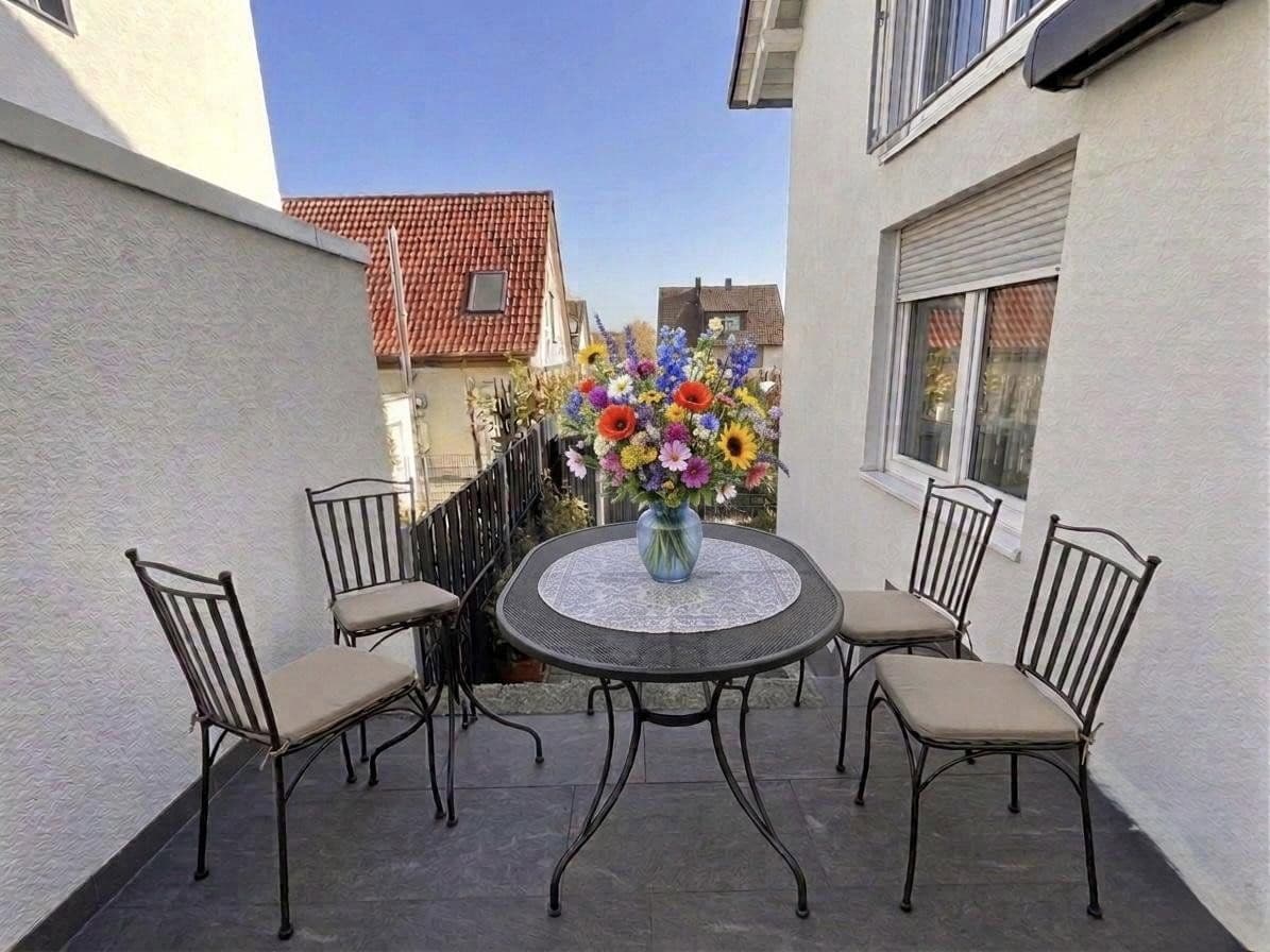 Predaj domu 190 m², pozemek 217 m², Heilbronn, Bádensko-Wurttembersko Predaj domu 190 m², pozemek 217 m², Heilbronn, Bádensko-Wurttembersko