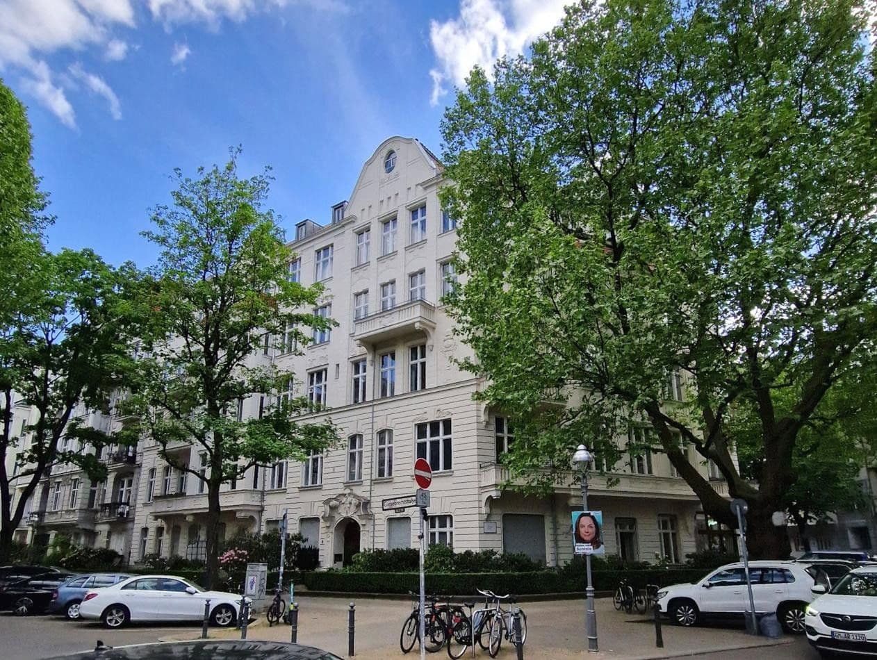 Prenájom bytu 1-izbový 40 m², Giesebrechtstraße 5, Berlin, Berlín Prenájom bytu 1-izbový 40 m², Giesebrechtstraße 5, Berlin, Berlín