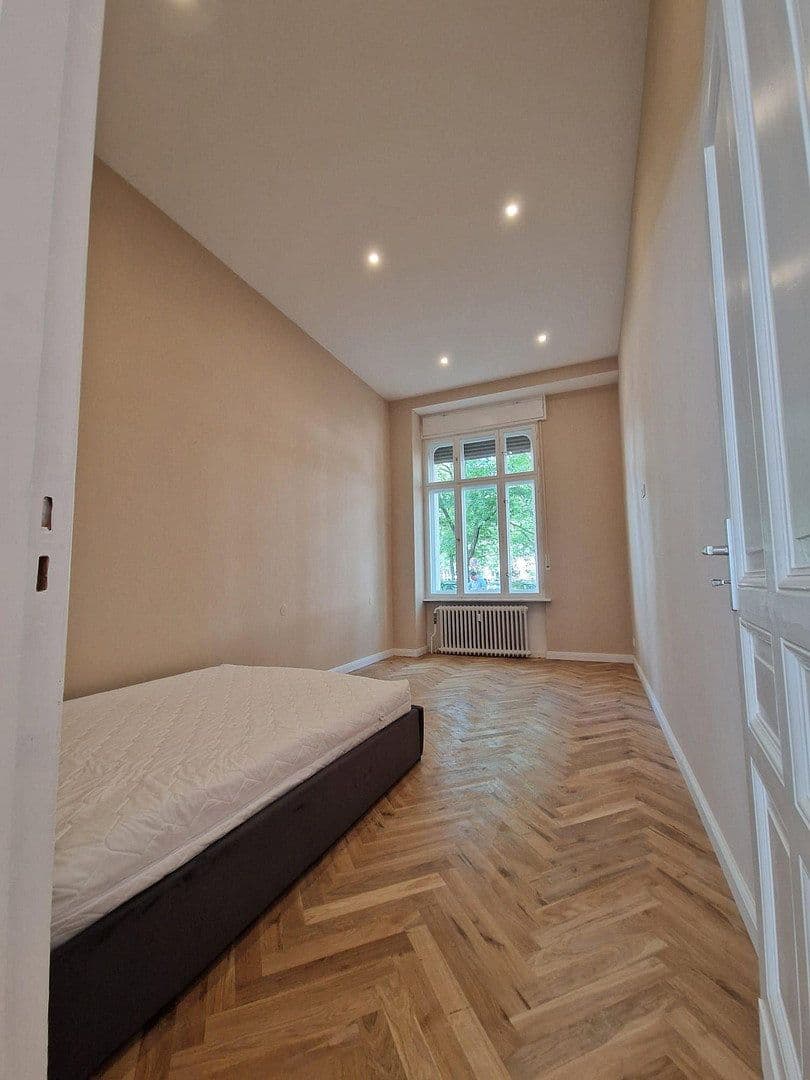 Prenájom bytu 1-izbový 40 m², Giesebrechtstraße 5, Berlin, Berlín Prenájom bytu 1-izbový 40 m², Giesebrechtstraße 5, Berlin, Berlín
