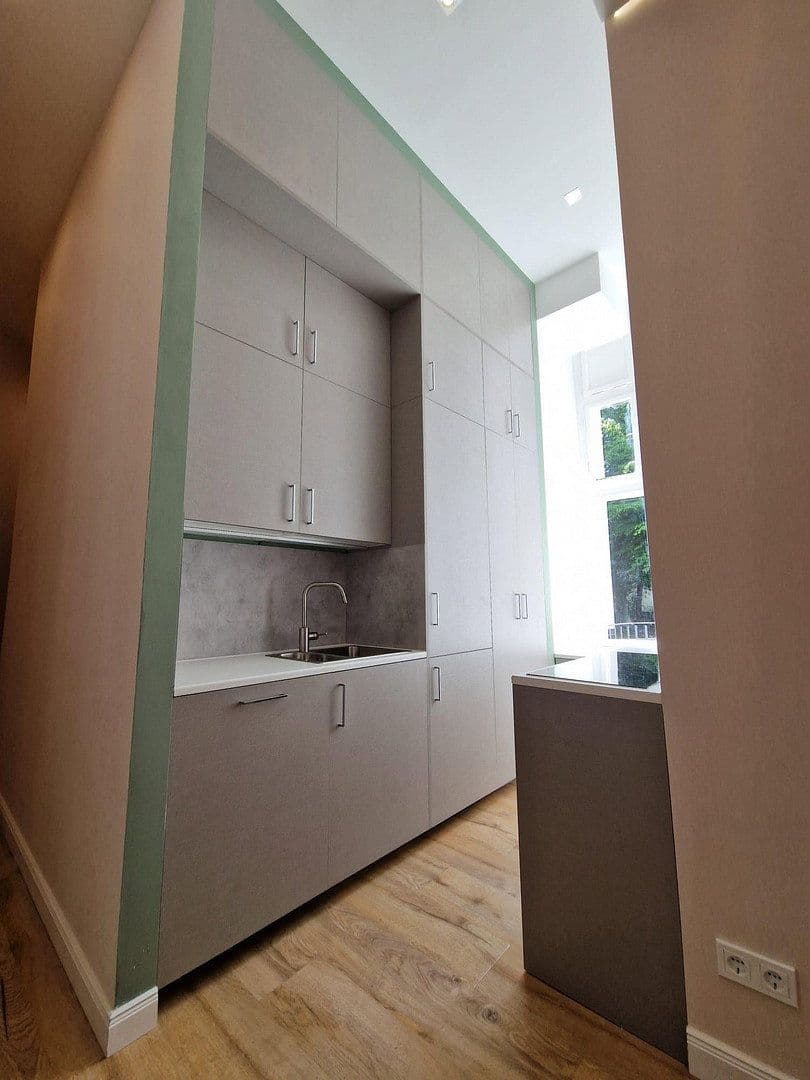 Prenájom bytu 1-izbový 40 m², Giesebrechtstraße 5, Berlin, Berlín Prenájom bytu 1-izbový 40 m², Giesebrechtstraße 5, Berlin, Berlín