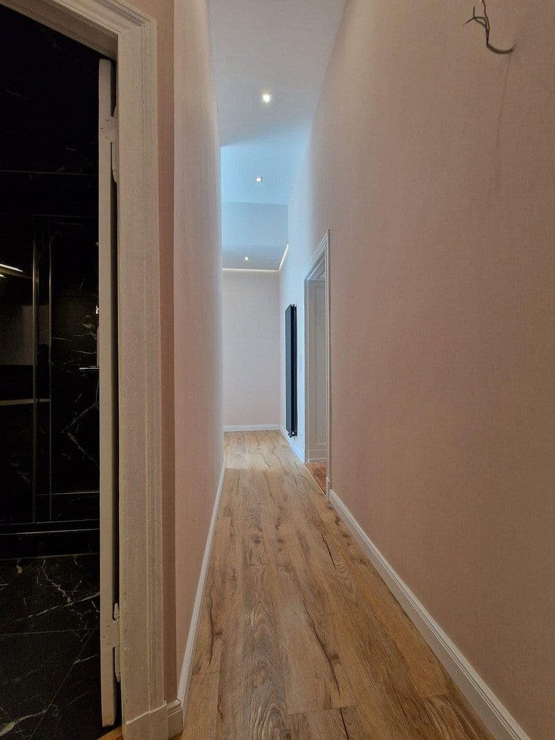 Prenájom bytu 1-izbový 40 m², Giesebrechtstraße 5, Berlin, Berlín Prenájom bytu 1-izbový 40 m², Giesebrechtstraße 5, Berlin, Berlín