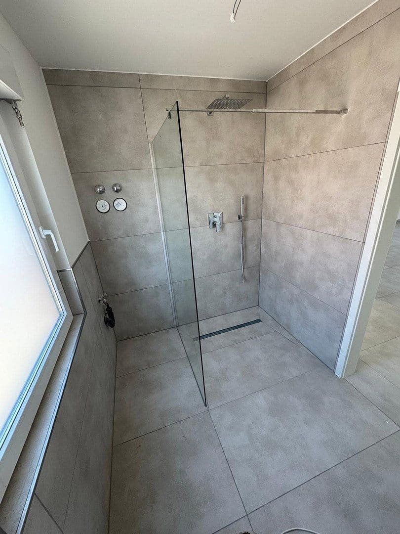 Prenájom bytu 3-izbový 64 m², Berliner Str. 911, Köln, Severné Porýnie - Westfálsko Prenájom bytu 3-izbový 64 m², Berliner Str. 911, Köln, Severné Porýnie - Westfálsko