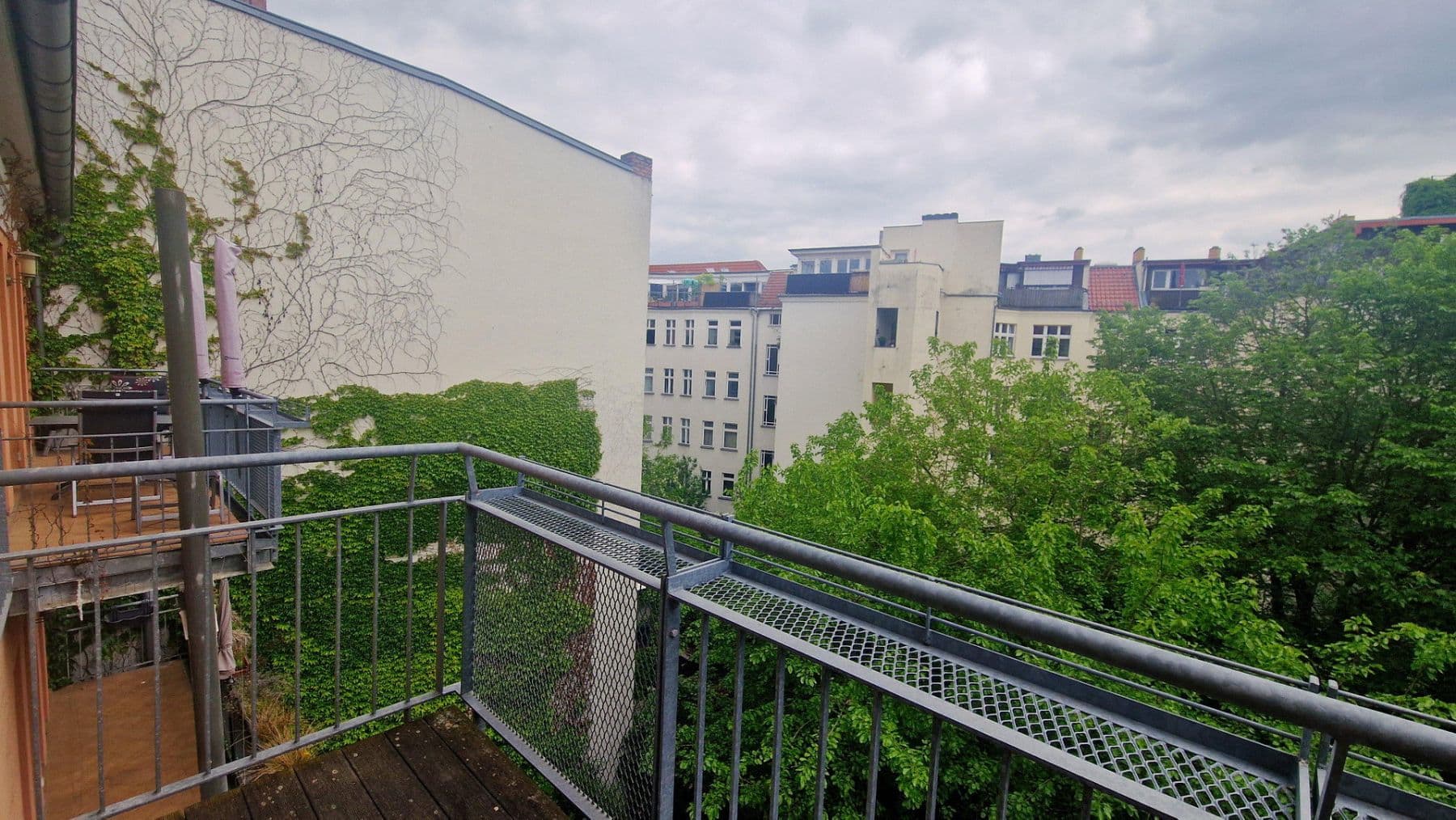 Predaj bytu 4-izbový 128 m², Berlin, Berlín Predaj bytu 4-izbový 128 m², Berlin, Berlín