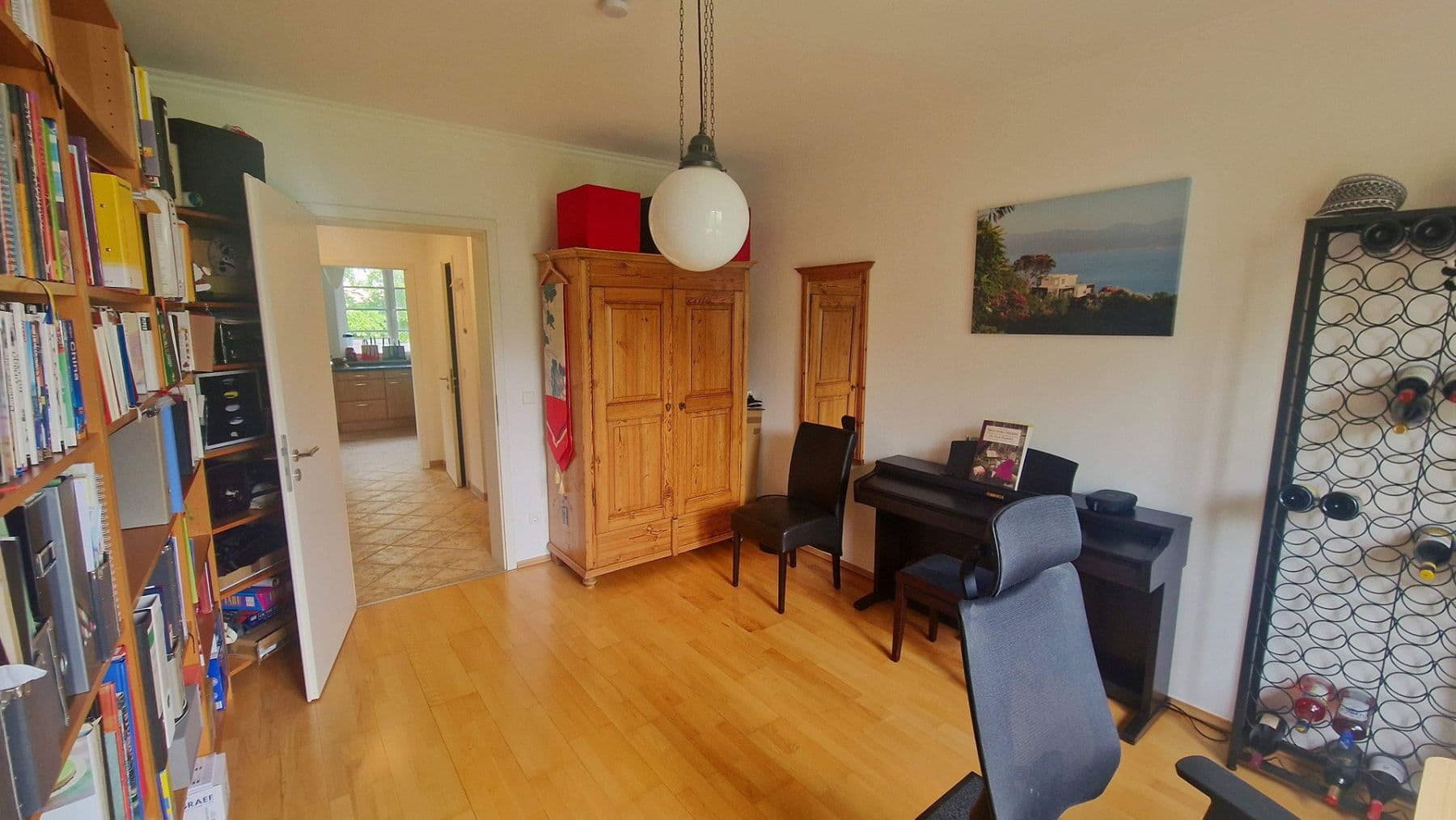 Predaj bytu 4-izbový 128 m², Berlin, Berlín Predaj bytu 4-izbový 128 m², Berlin, Berlín