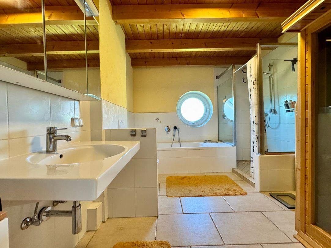 Predaj domu 174 m², pozemek 696 m², Liebenau, Hesensko Predaj domu 174 m², pozemek 696 m², Liebenau, Hesensko