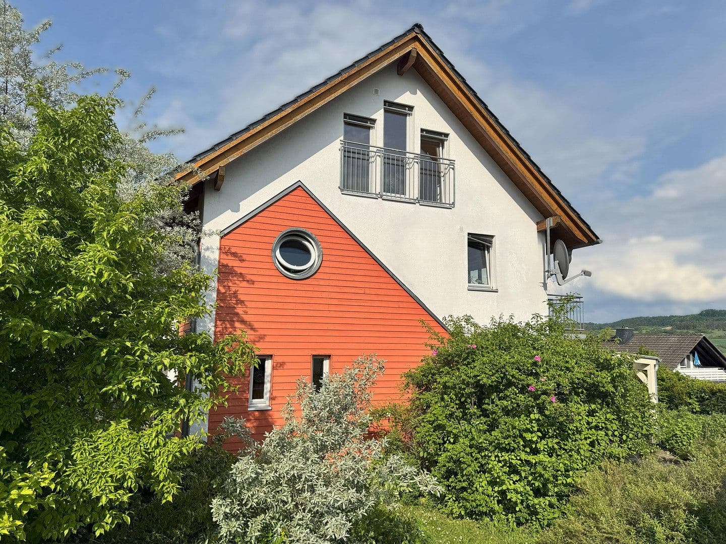Predaj domu 174 m², pozemek 696 m², Liebenau, Hesensko Predaj domu 174 m², pozemek 696 m², Liebenau, Hesensko
