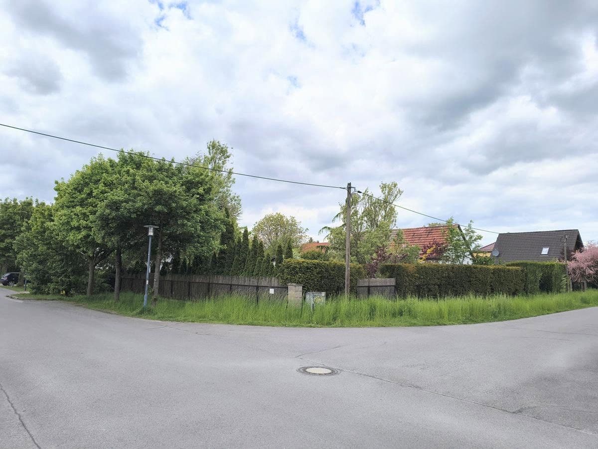 Predaj domu 70 m², pozemek 1.054 m², Hoppegarten, Brandenbursko Predaj domu 70 m², pozemek 1.054 m², Hoppegarten, Brandenbursko