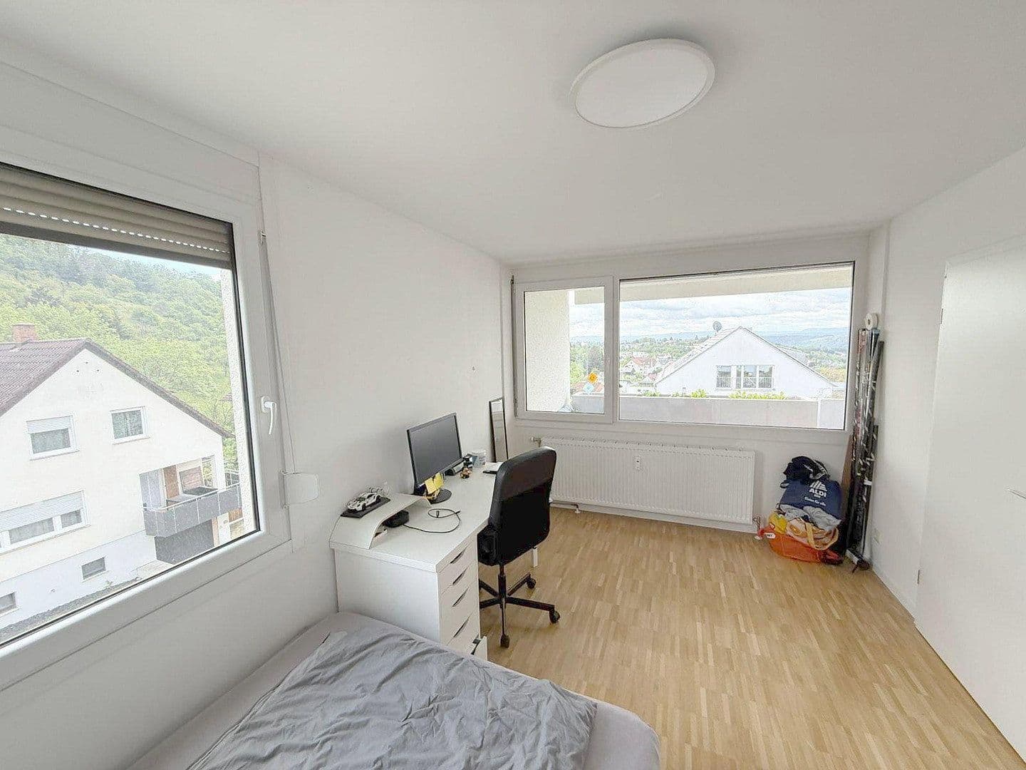 Prenájom bytu 3-izbový 80 m², Krummenackerstraße 0, Esslingen am Neckar, Bádensko-Wurttembersko Prenájom bytu 3-izbový 80 m², Krummenackerstraße 0, Esslingen am Neckar, Bádensko-Wurttembersko