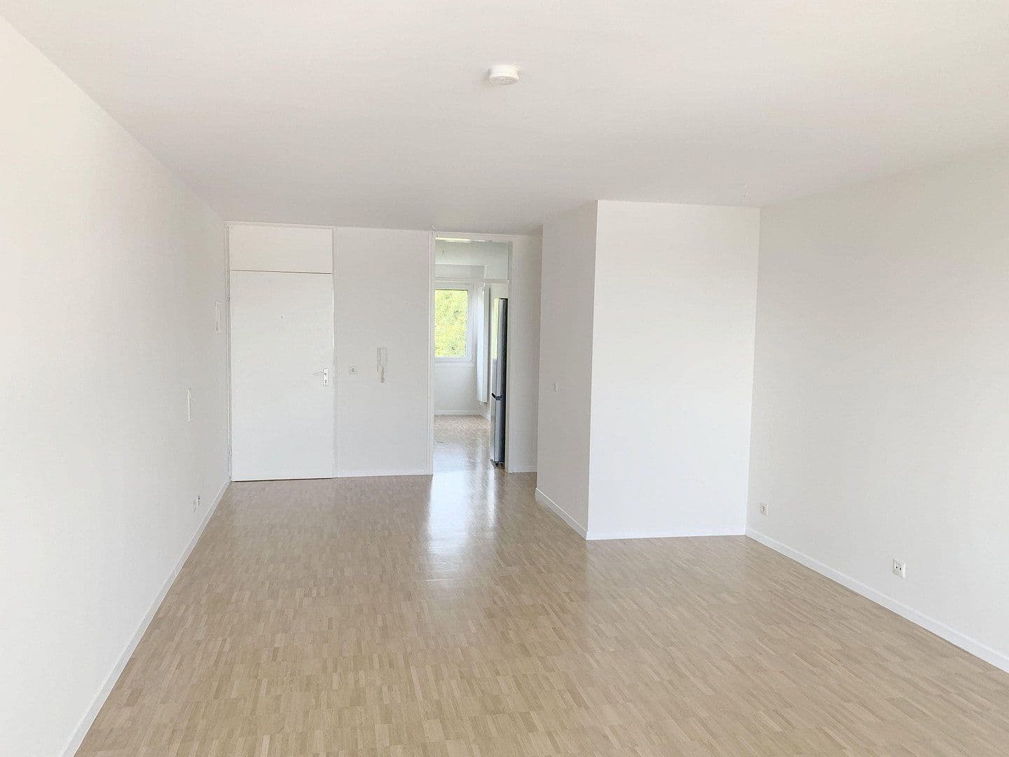 Prenájom bytu 3-izbový 80 m², Krummenackerstraße 0, Esslingen am Neckar, Bádensko-Wurttembersko Prenájom bytu 3-izbový 80 m², Krummenackerstraße 0, Esslingen am Neckar, Bádensko-Wurttembersko