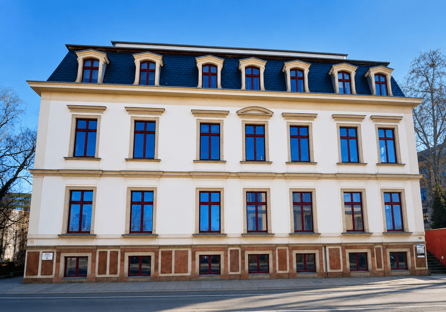 Predaj domu 1.722 m², pozemek 1.303 m², Pfaffendorfer Straße 26, Leipzig, Sasko Predaj domu 1.722 m², pozemek 1.303 m², Pfaffendorfer Straße 26, Leipzig, Sasko