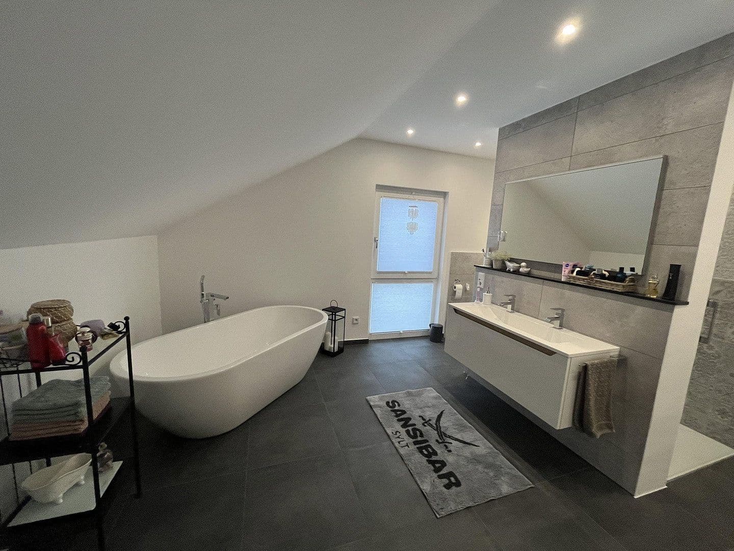 Predaj domu 180 m², pozemek 608 m², Velbert, Severné Porýnie - Westfálsko Predaj domu 180 m², pozemek 608 m², Velbert, Severné Porýnie - Westfálsko