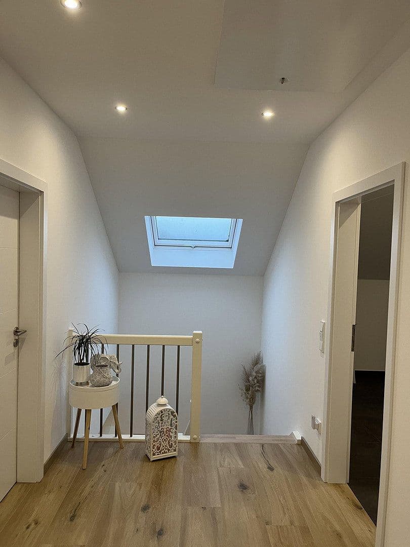 Predaj domu 180 m², pozemek 608 m², Velbert, Severné Porýnie - Westfálsko Predaj domu 180 m², pozemek 608 m², Velbert, Severné Porýnie - Westfálsko