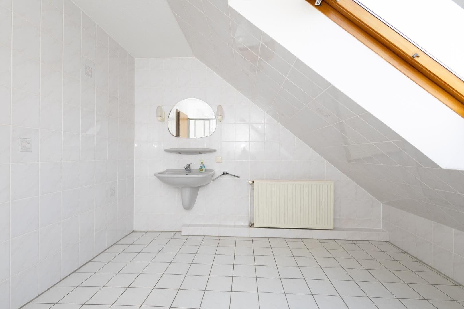 Predaj domu 192 m², pozemek 674 m², Garbsen, Dolné Sasko Predaj domu 192 m², pozemek 674 m², Garbsen, Dolné Sasko