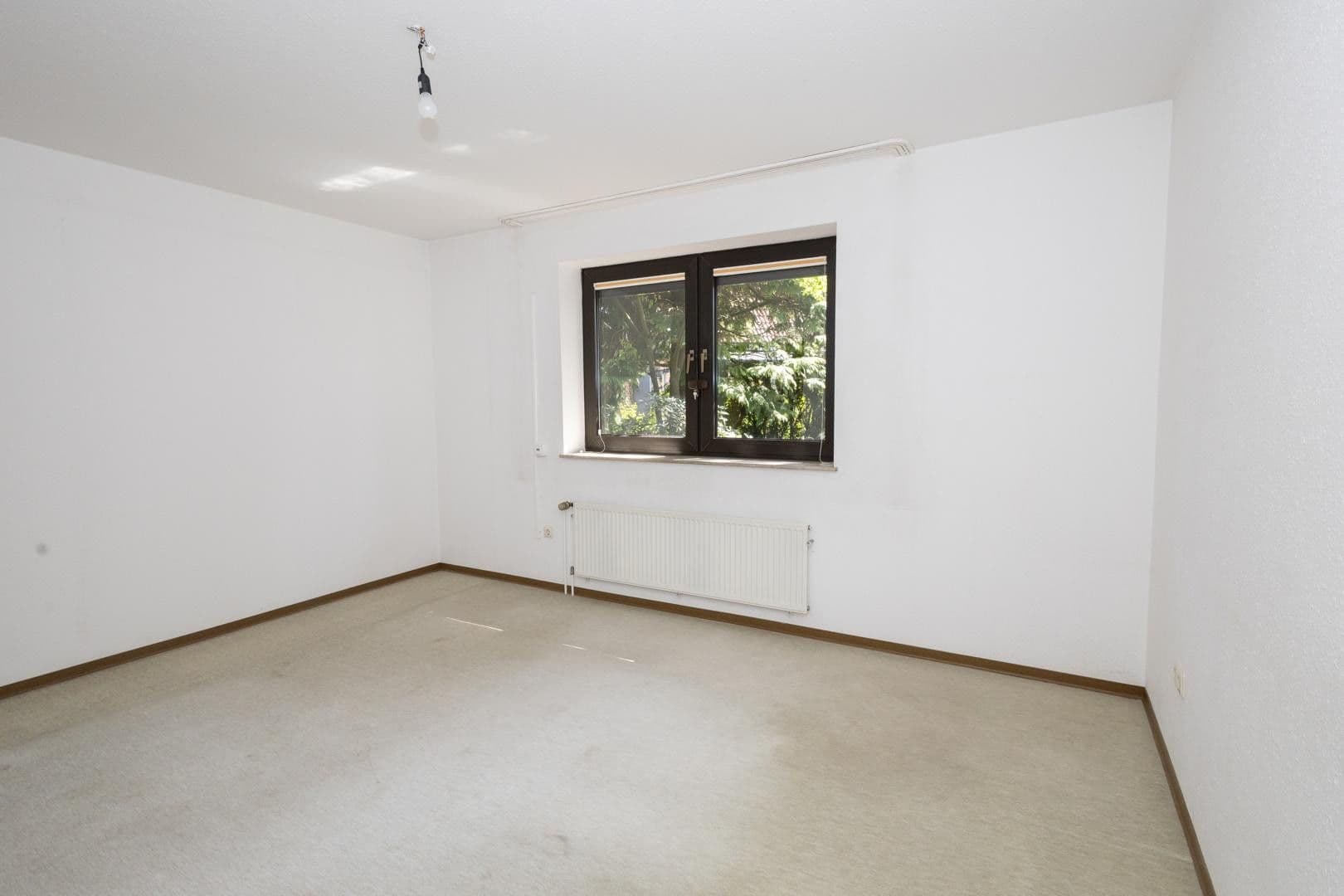 Predaj domu 192 m², pozemek 674 m², Garbsen, Dolné Sasko Predaj domu 192 m², pozemek 674 m², Garbsen, Dolné Sasko