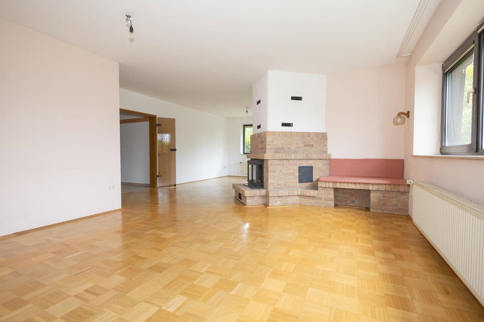 Predaj domu 192 m², pozemek 674 m², Garbsen, Dolné Sasko Predaj domu 192 m², pozemek 674 m², Garbsen, Dolné Sasko