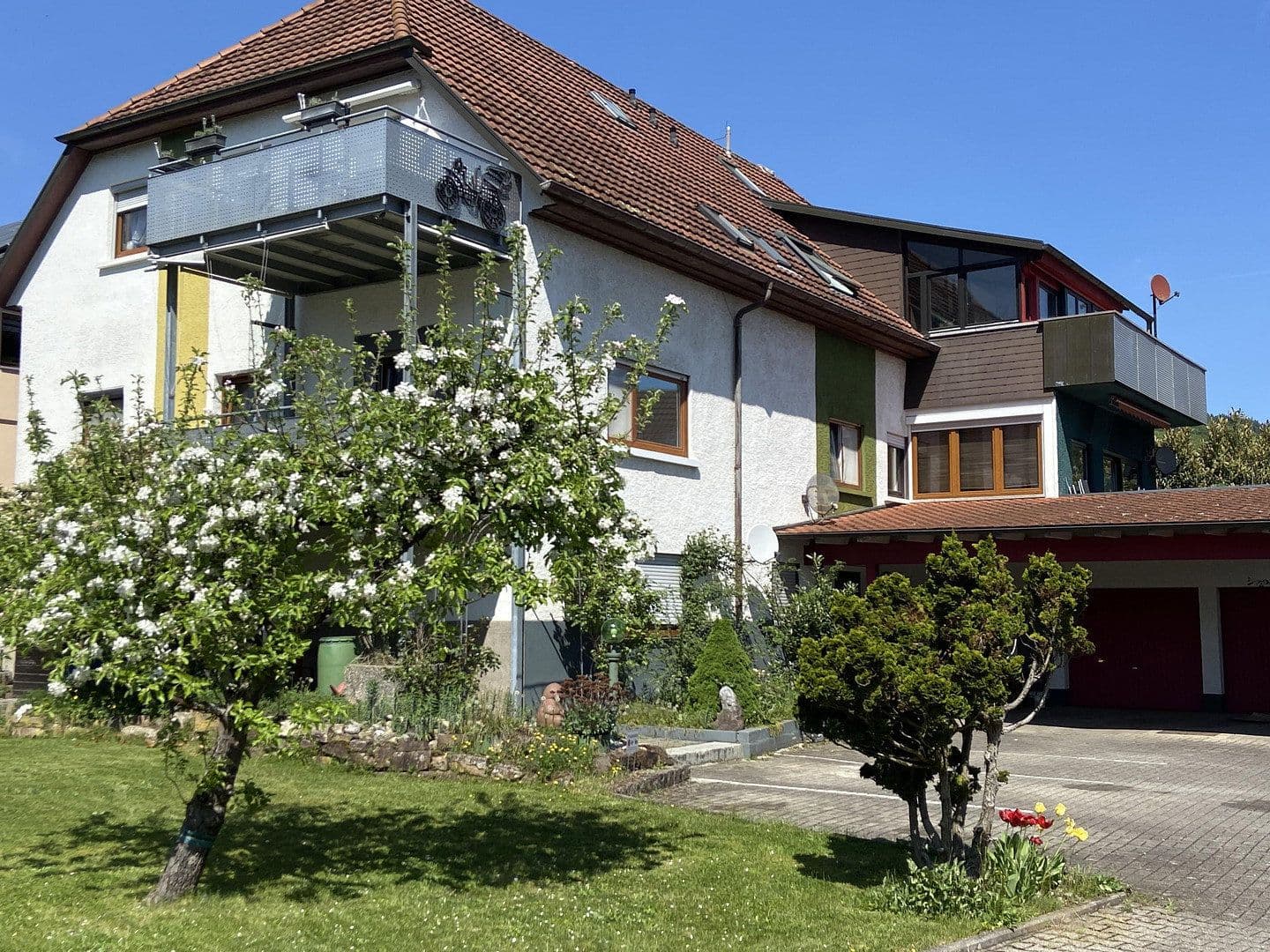 Predaj domu 383 m², pozemek 800 m², Reichenbach am Heuberg, Bádensko-Wurttembersko Predaj domu 383 m², pozemek 800 m², Reichenbach am Heuberg, Bádensko-Wurttembersko