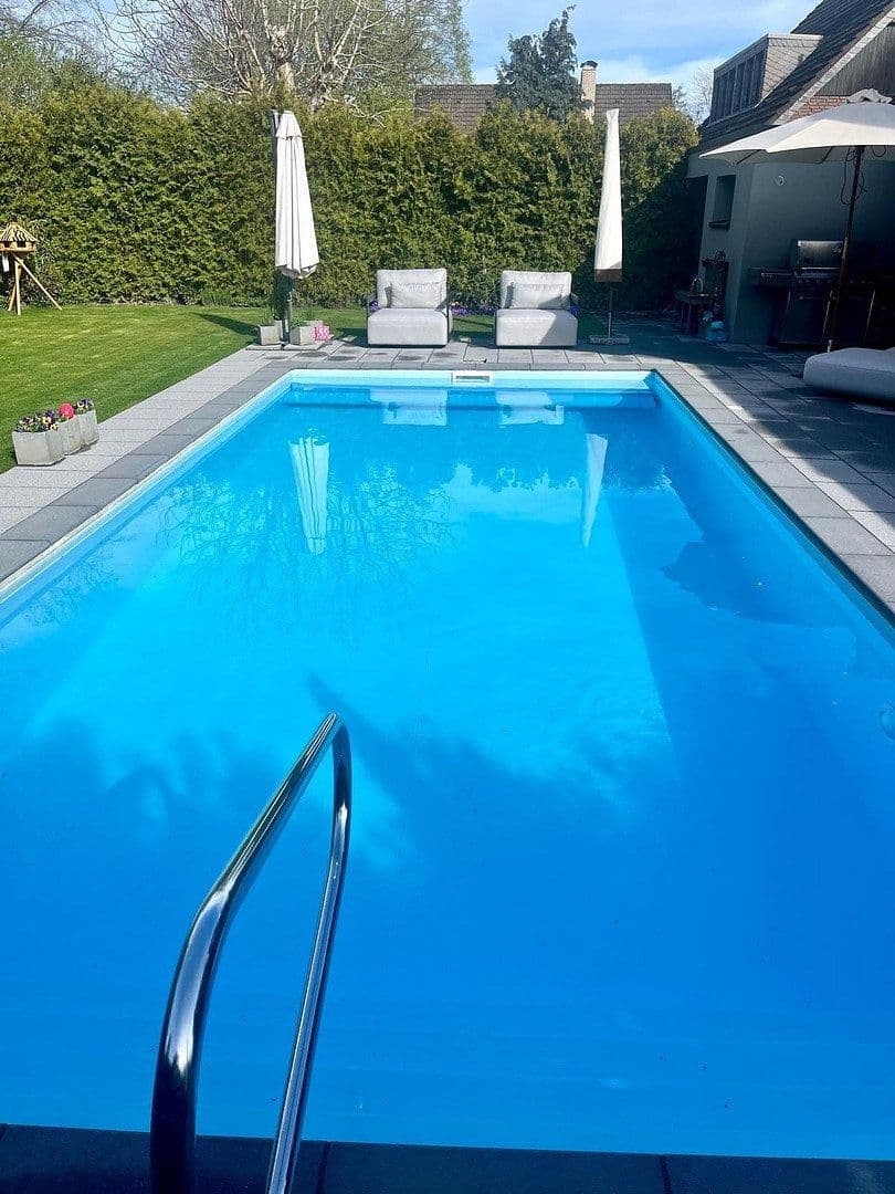 Predaj domu 244 m², pozemek 760 m², Krefeld, Severné Porýnie - Westfálsko Predaj domu 244 m², pozemek 760 m², Krefeld, Severné Porýnie - Westfálsko