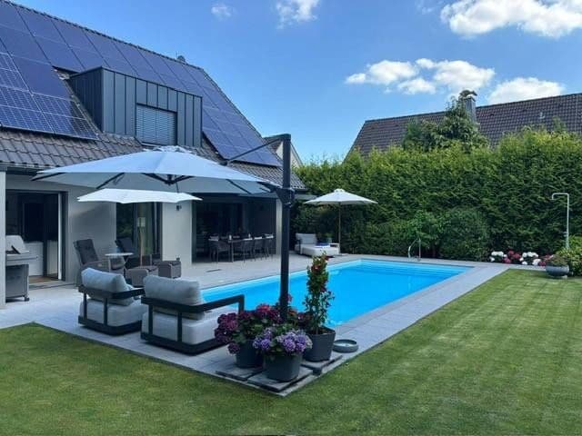 Predaj domu 244 m², pozemek 760 m², Krefeld, Severné Porýnie - Westfálsko Predaj domu 244 m², pozemek 760 m², Krefeld, Severné Porýnie - Westfálsko