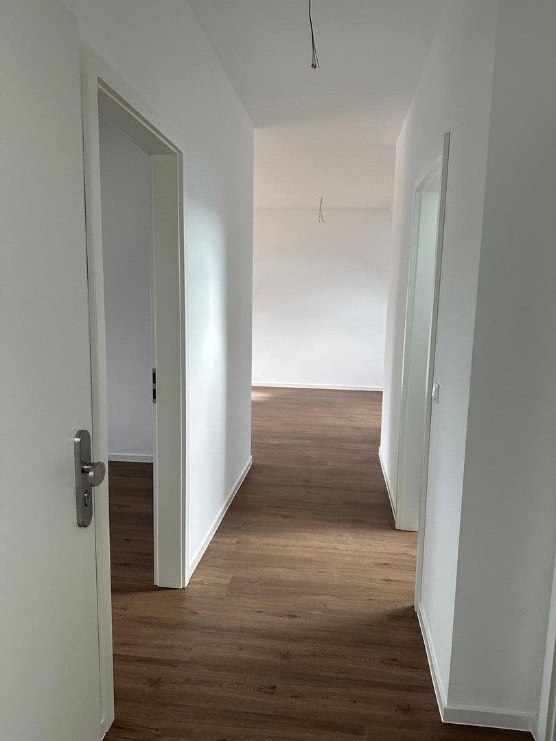 Prenájom bytu 2-izbový 55 m², Hamburger Allee 51, Nauen, Brandenbursko Prenájom bytu 2-izbový 55 m², Hamburger Allee 51, Nauen, Brandenbursko