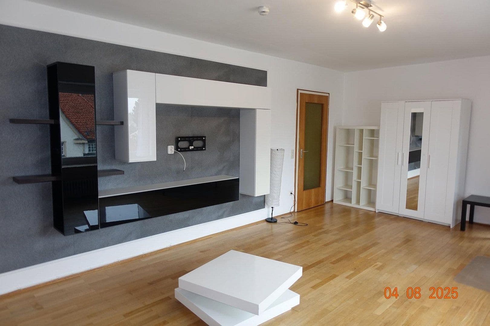 Predaj domu 1.570 m², pozemek 1.000 m², Deggendorf, Bavorsko Predaj domu 1.570 m², pozemek 1.000 m², Deggendorf, Bavorsko