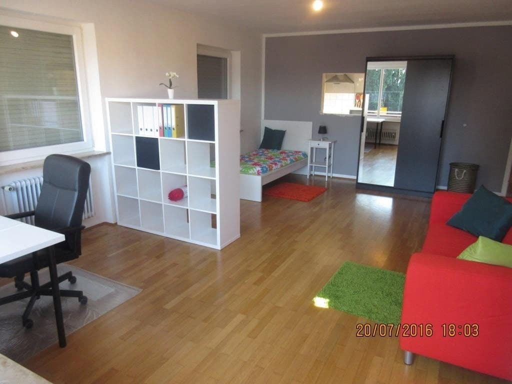 Predaj domu 1.570 m², pozemek 1.000 m², Deggendorf, Bavorsko Predaj domu 1.570 m², pozemek 1.000 m², Deggendorf, Bavorsko