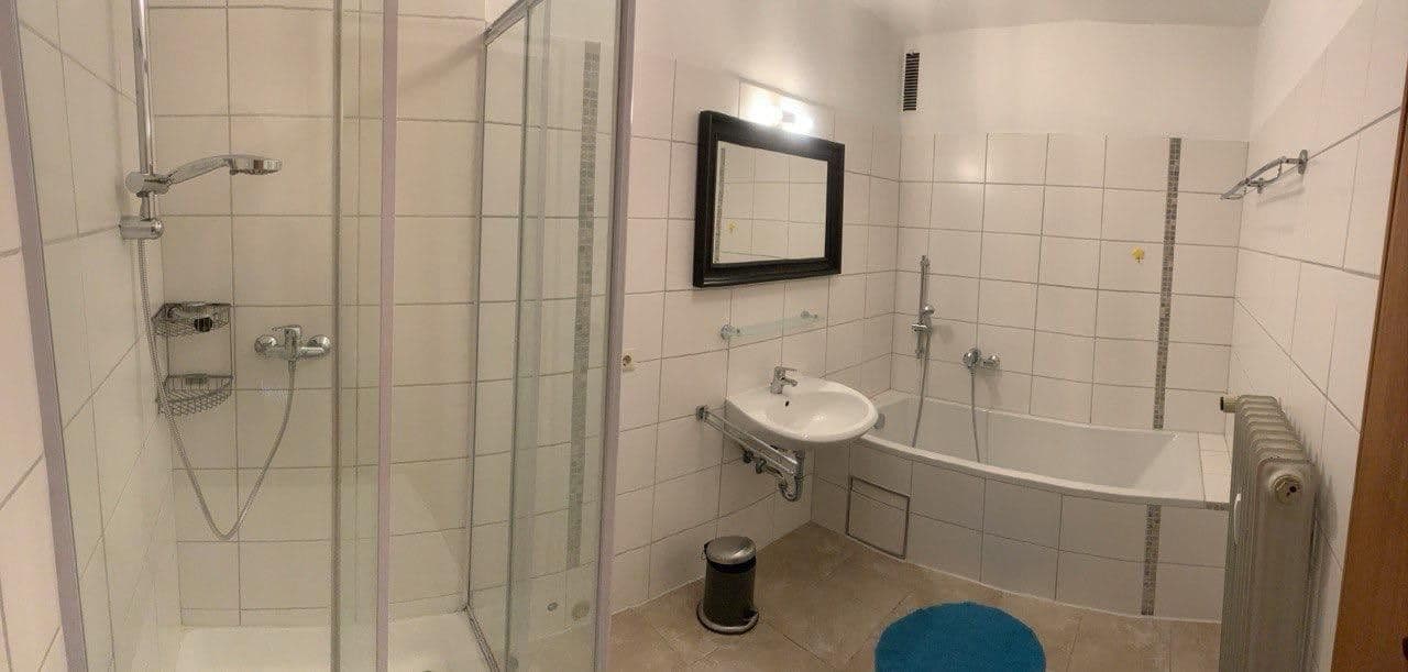 Predaj domu 1.570 m², pozemek 1.000 m², Deggendorf, Bavorsko Predaj domu 1.570 m², pozemek 1.000 m², Deggendorf, Bavorsko