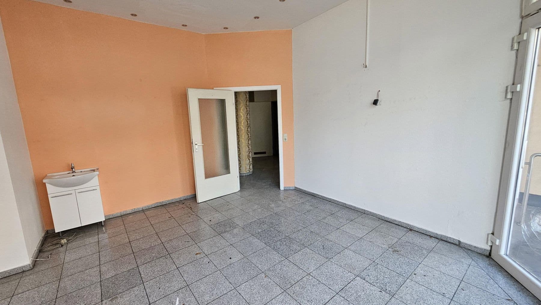 Prenájom nebytového priestoru 133 m², Sedanstr. 38, Aachen, Severné Porýnie - Westfálsko Prenájom nebytového priestoru 133 m², Sedanstr. 38, Aachen, Severné Porýnie - Westfálsko