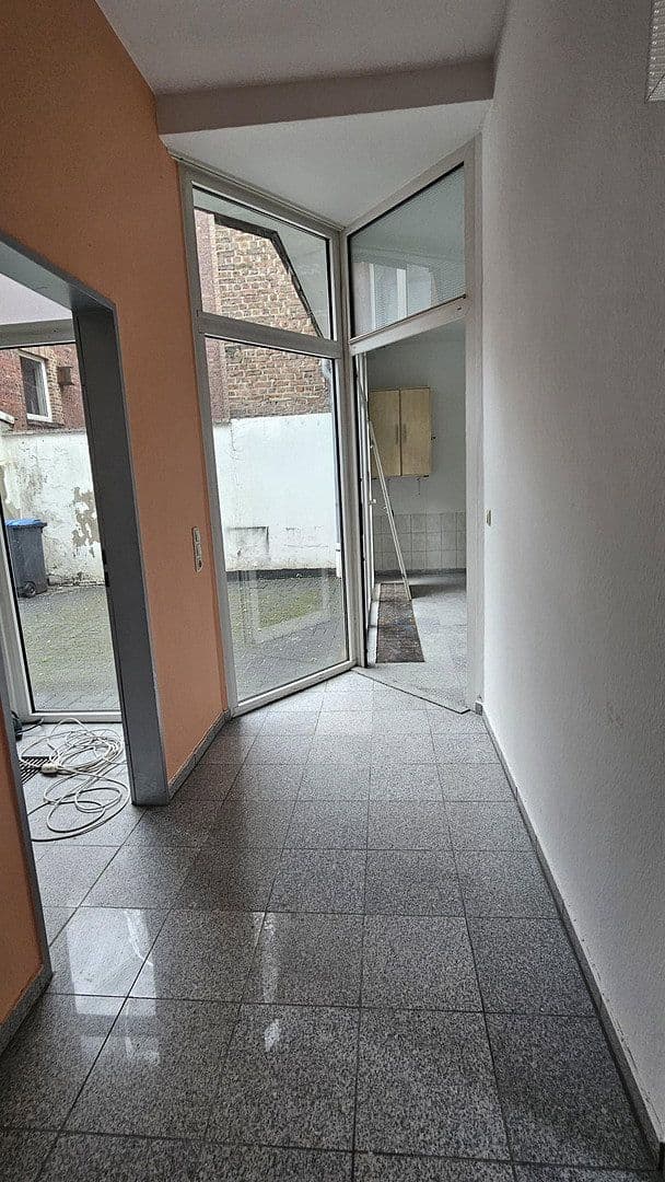 Prenájom nebytového priestoru 133 m², Sedanstr. 38, Aachen, Severné Porýnie - Westfálsko Prenájom nebytového priestoru 133 m², Sedanstr. 38, Aachen, Severné Porýnie - Westfálsko