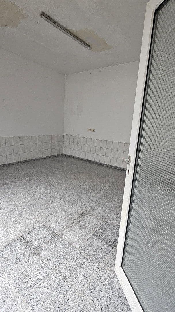 Prenájom nebytového priestoru 133 m², Sedanstr. 38, Aachen, Severné Porýnie - Westfálsko Prenájom nebytového priestoru 133 m², Sedanstr. 38, Aachen, Severné Porýnie - Westfálsko