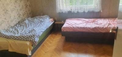 Prenájom domu 120 m², pozemek 2.000 m², Schwäbisch Gmünd, Bádensko-Wurttembersko Prenájom domu 120 m², pozemek 2.000 m², Schwäbisch Gmünd, Bádensko-Wurttembersko