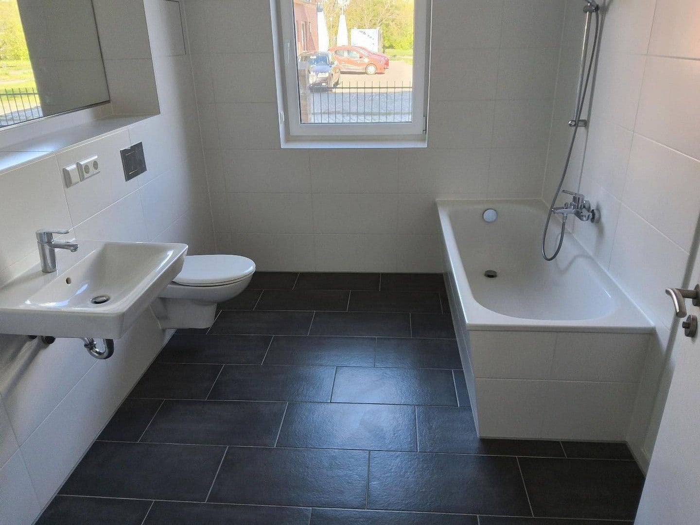 Prenájom bytu 3-izbový 87 m², Berlin, Berlín Prenájom bytu 3-izbový 87 m², Berlin, Berlín