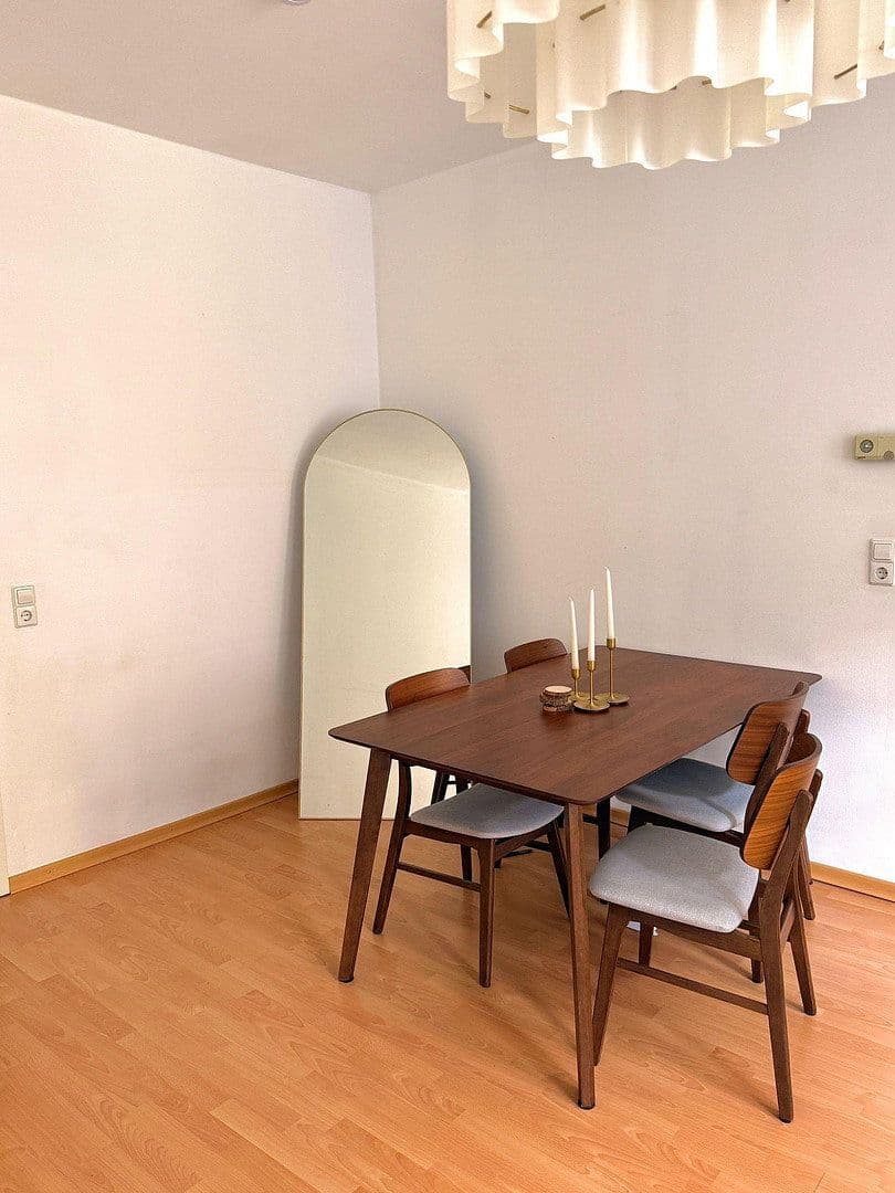 Prenájom bytu 3-izbový 77 m², Speyer, Porýnie-Falcko Prenájom bytu 3-izbový 77 m², Speyer, Porýnie-Falcko