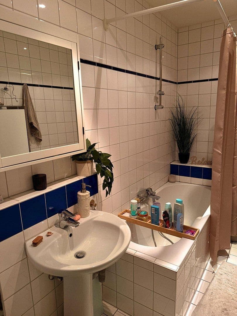 Prenájom bytu 3-izbový 77 m², Speyer, Porýnie-Falcko Prenájom bytu 3-izbový 77 m², Speyer, Porýnie-Falcko